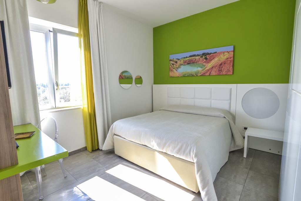 Motel S.16 มูโร เลกเชเซ ภายนอก รูปภาพ